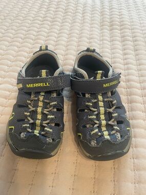 Merrell Kids Navy and Yellow Closed-Toe Hiking Sandals